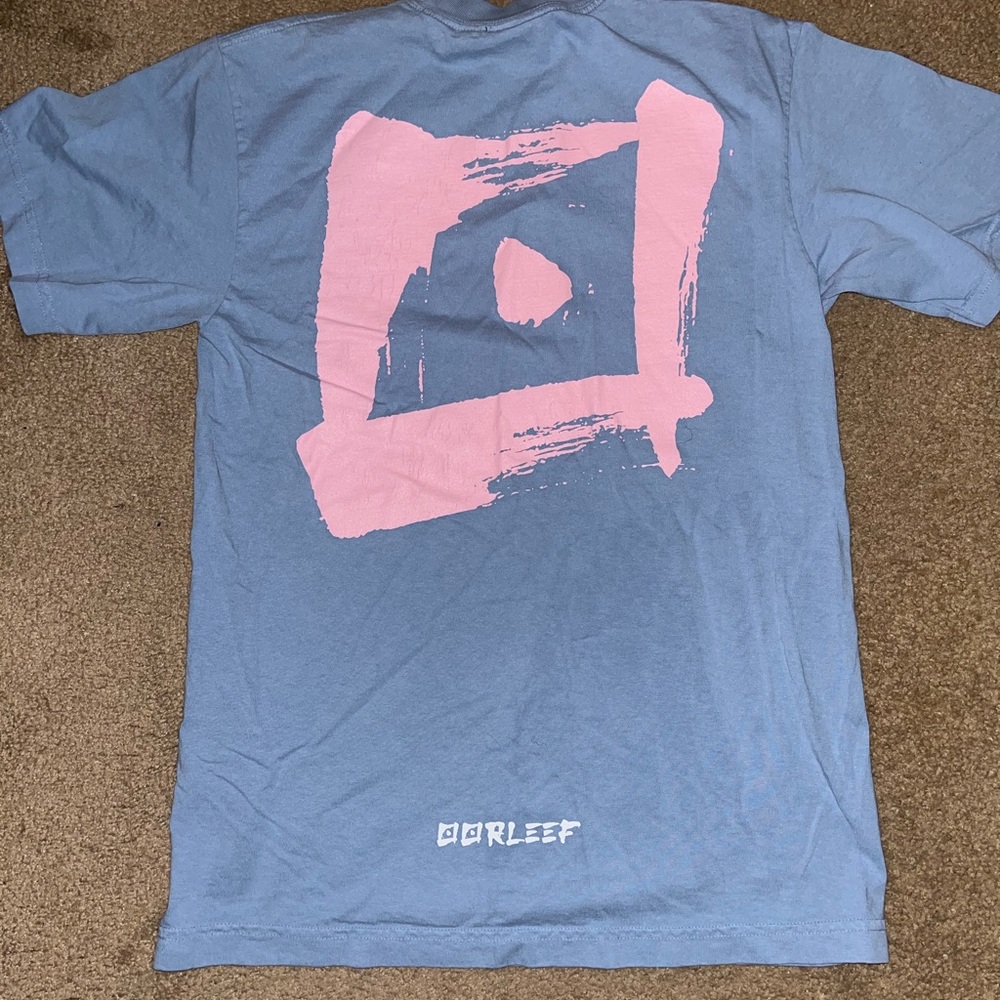 Blue & pink Tee